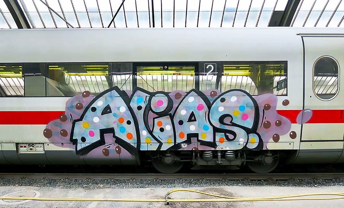 Graffiti Train - Photo by GUETERSLOW - alias