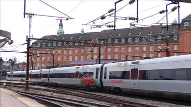 Graffiti Train - Photo by GUETERSLOW - tols