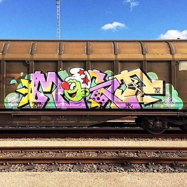 Graffiti Train - Photo by GUETERSLOW - jbcb (2016)