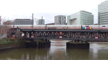 Graffiti Train - Photo by GUETERSLOW - rage, hiper, tese (2018)