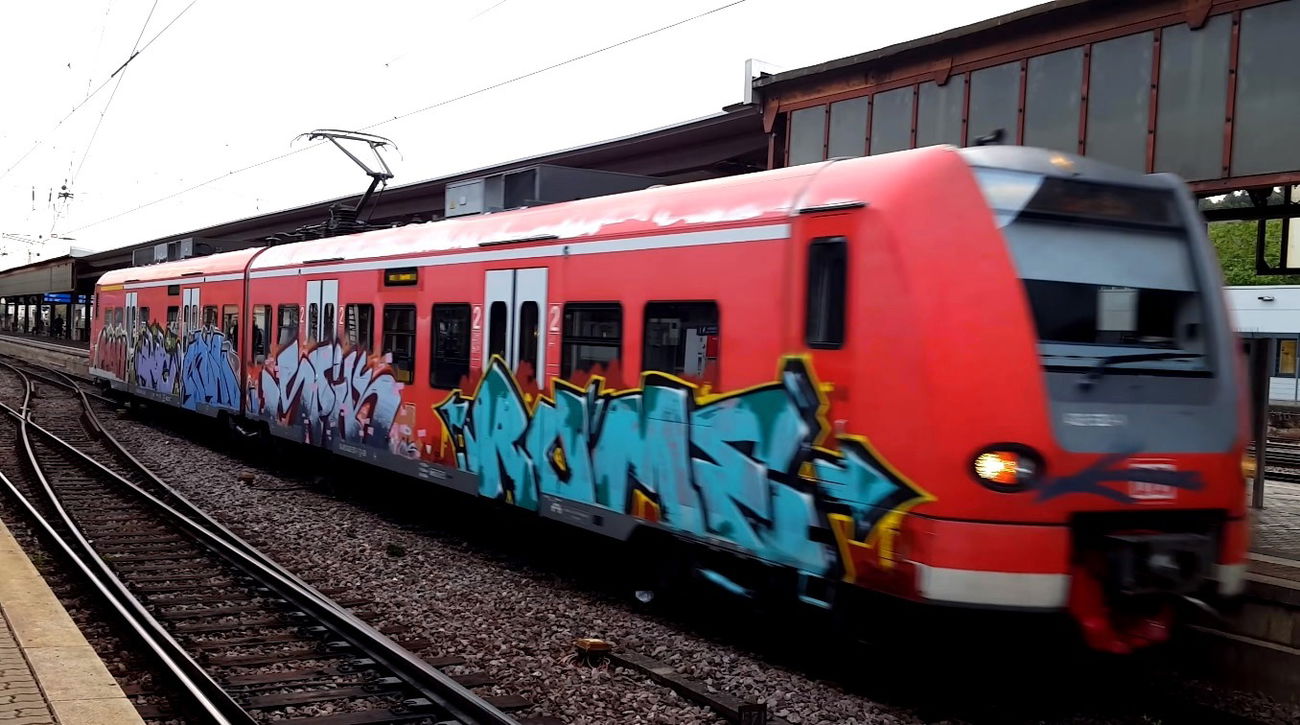 Graffiti Train - Photo by GUETERSLOW (2018)
