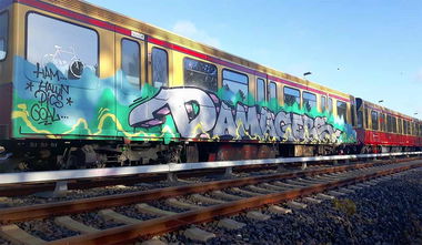 Graffiti Train - Photo by GUETERSLOW
