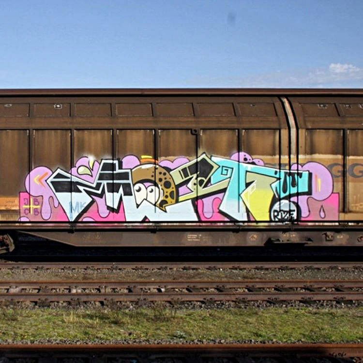 Graffiti Train - Photo by GUETERSLOW - jbcb (2016)