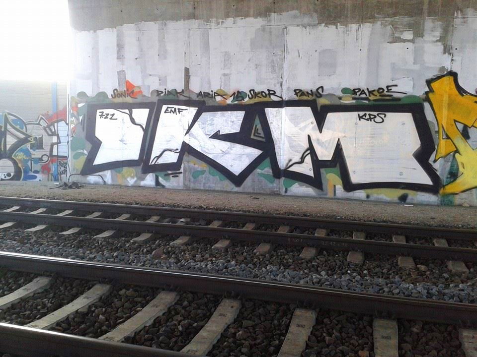Graffiti Bombing - Photo by GaunerZwoSiem - IKM (2015)