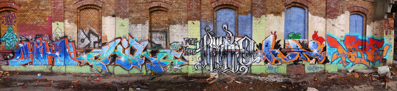 Graffiti Wall - Photo by GaunerZwoSiem - ChikoArt's, Chiko27, Kyro (2015)