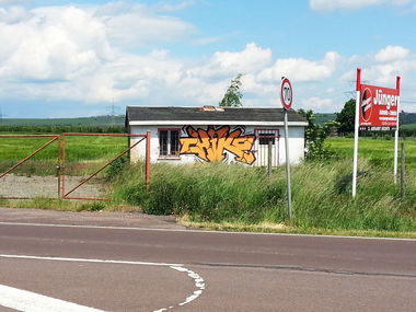 Graffiti Bombing - Photo by GaunerZwoSiem - Chiko27, Free_Trip
