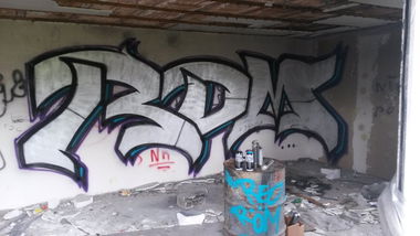 Graffiti Wall - Photo by GeBiss - Redröm, RDM, GB