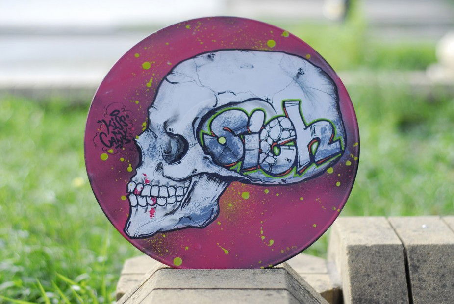 Graffiti Artwork in Ukraine - Photo by Geoz - Geoz, canvas, vnyl (2013)