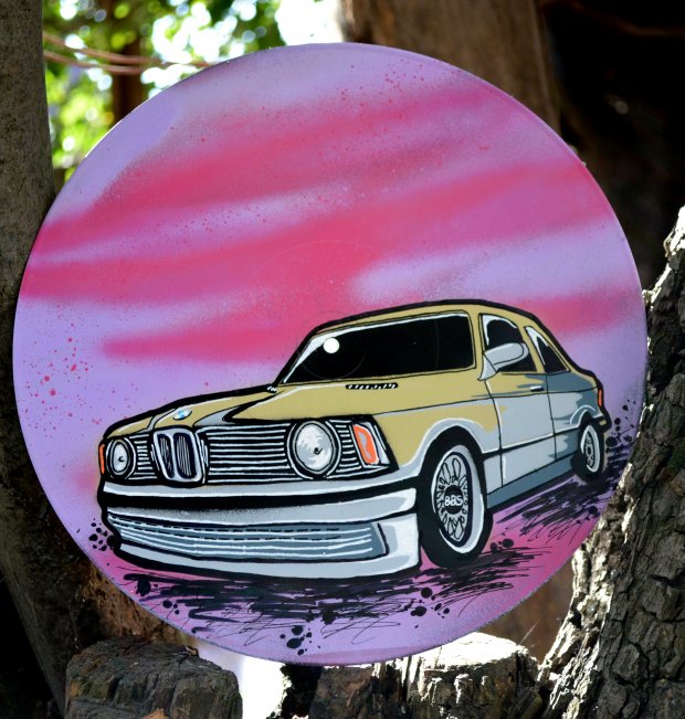 Graffiti Street Art - Photo by Geoz - BMW, bimmer, E21 (2014)