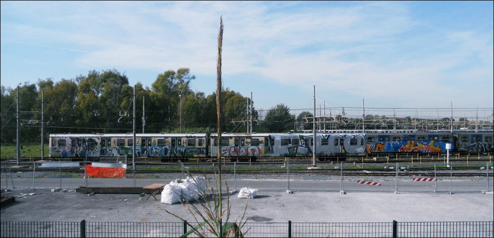 Graffiti Train in rome - Photo by GerdemGerdem