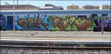 Graffiti Artwork in Rome - Photo by GerdemGerdem