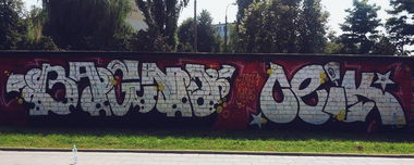 Graffiti Bombing - Photo by GerdemGerdem - bagno, ceik