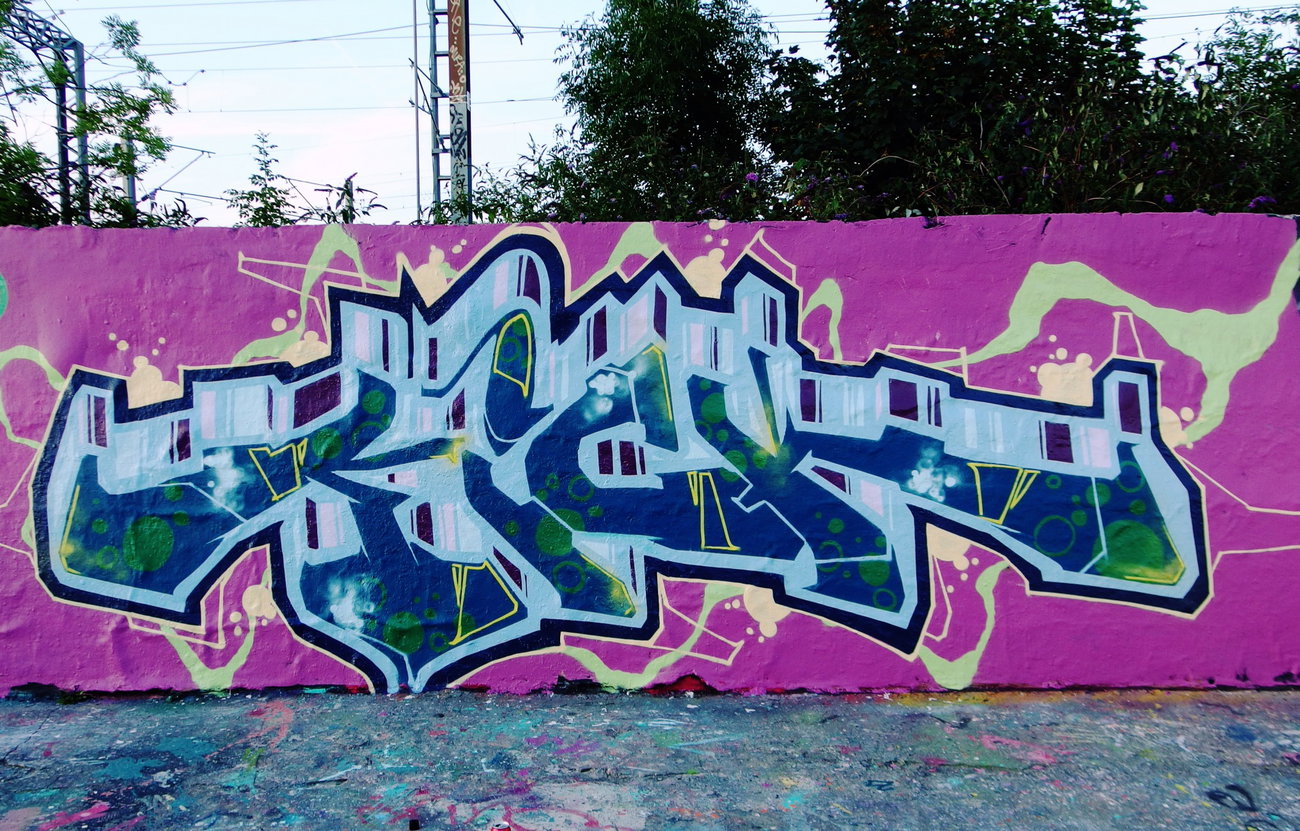 Graffiti Wall - Photo by GerdemGerdem (2017)