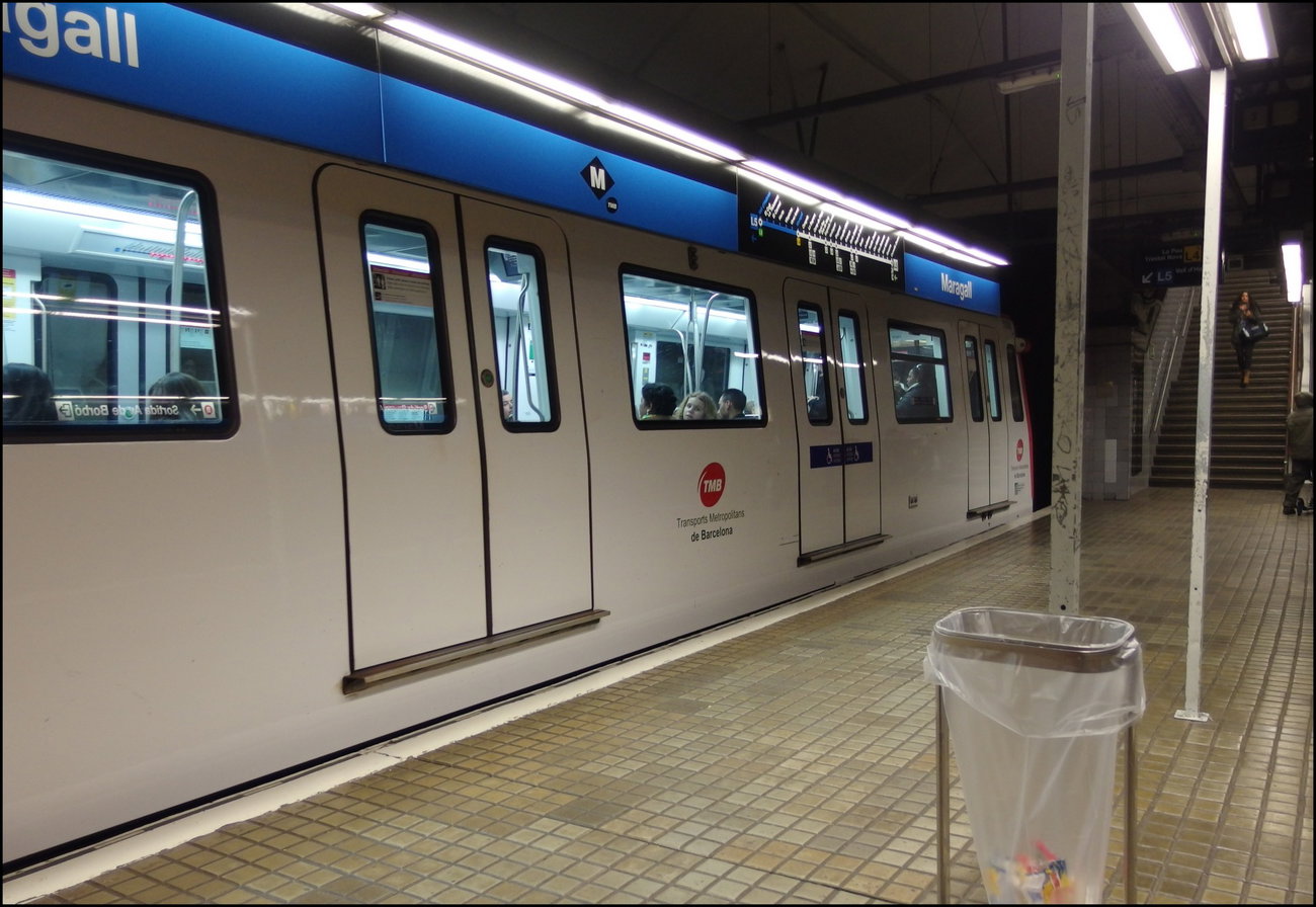 Graffiti Artwork in Barcelona - Photo by GerdemGerdem (2015)