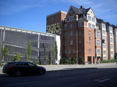Graffiti Bombing in Copenhagen - Photo by GerdemGerdem