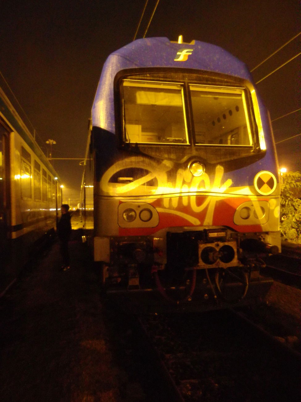 Graffiti Train in Yo - Photo by GerdemGerdem