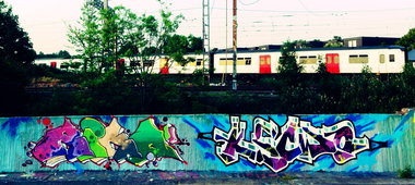 Graffiti Wall - Photo by GerdemGerdem - riko, kicwo