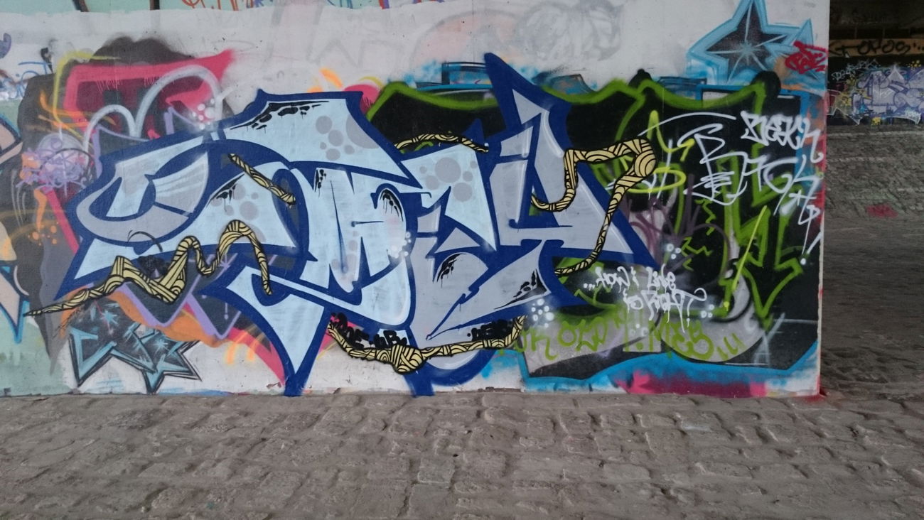 Graffiti Wall in Dresden - Photo by GetHigh - Sofly