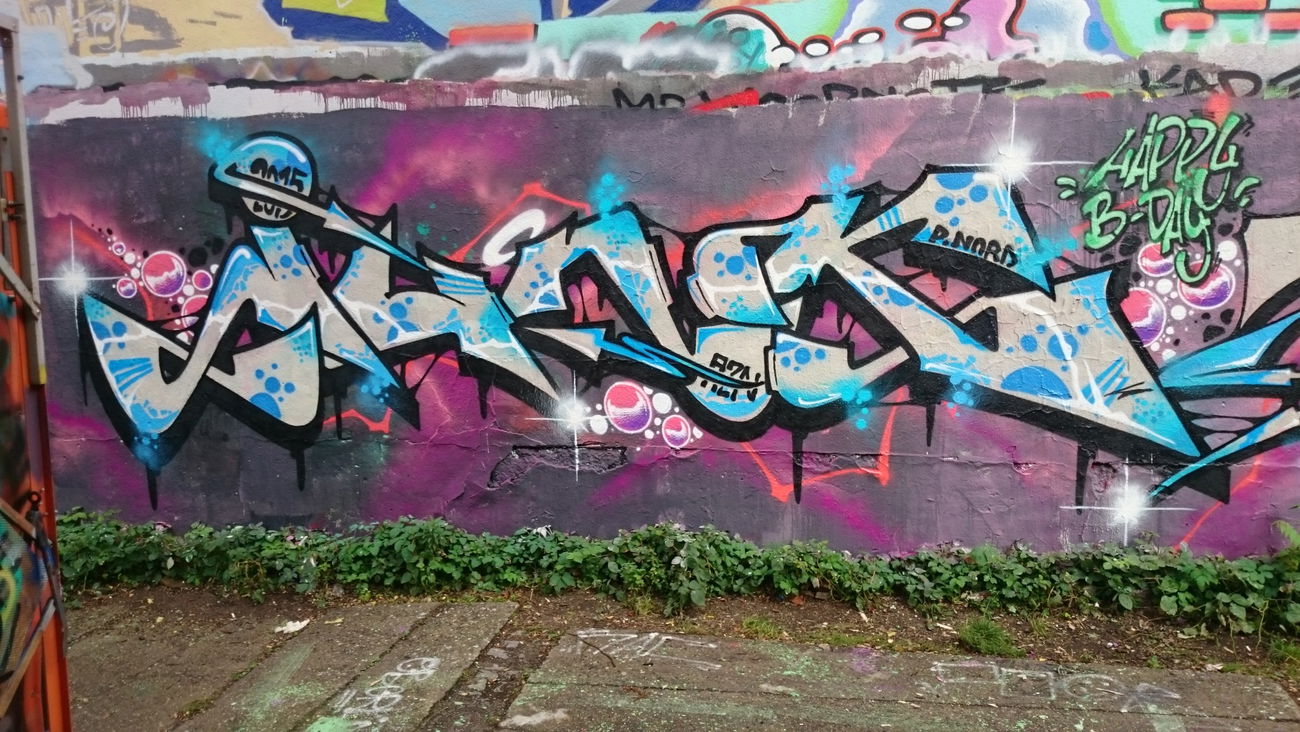 Graffiti Wall in DRESDEN - Photo by GetHigh - 4, junk, b-day