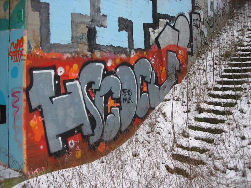 Graffiti Bombing in Dortmund - Photo by GetoHeisenberg - HSC, DCV