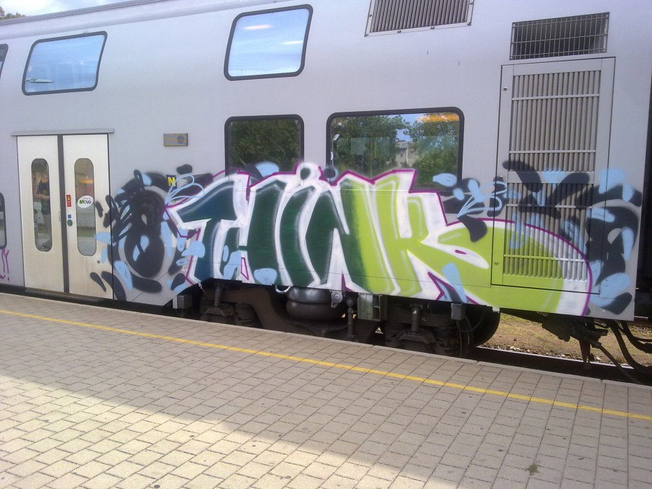 Graffiti Train in Vienna - Photo by Ghostwritter