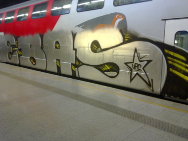 Graffiti Train in Vienna - Photo by Ghostwritter