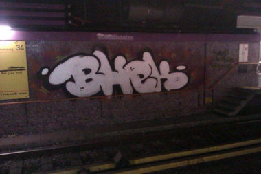 Graffiti Bombing in Vienna - Photo by Ghostwritter
