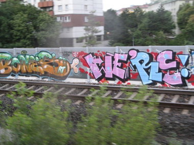 Graffiti Bombing in Vienna - Photo by Ghostwritter