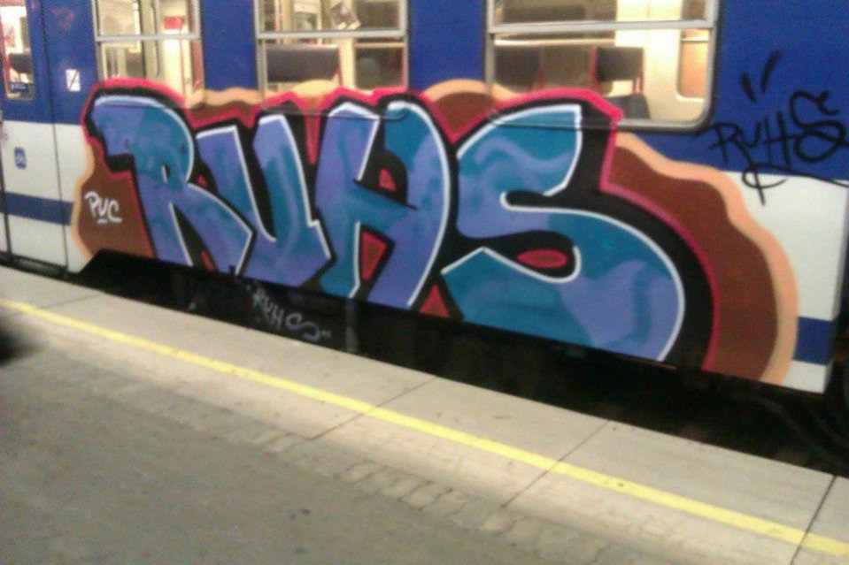 Graffiti Train in Vienna - Photo by Ghostwritter
