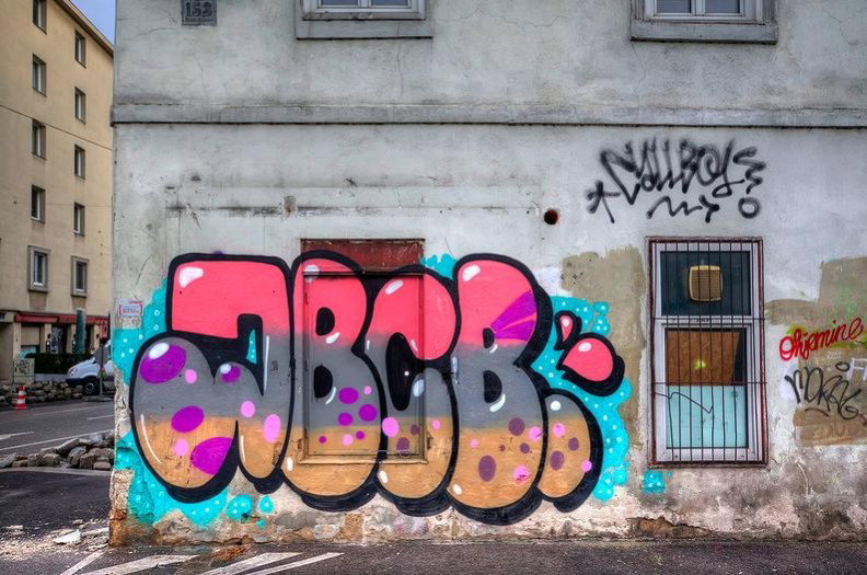 Graffiti Bombing - Photo by Ghostwritter