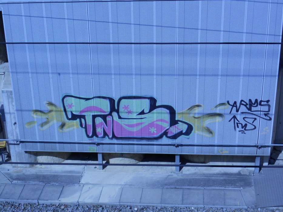 Graffiti Bombing in Vienna - Photo by Ghostwritter