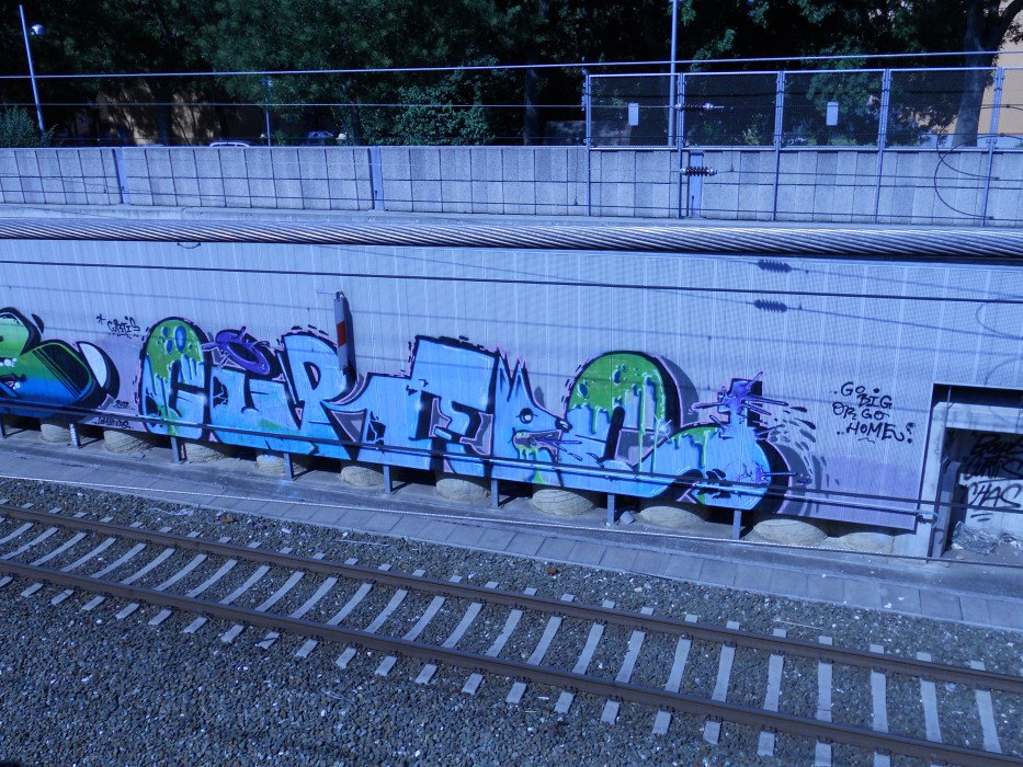 Graffiti Bombing in Vienna - Photo by Ghostwritter