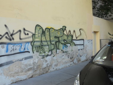 Graffiti Bombing in Vienna - Photo by Ghostwritter - Ulfs, ulimited, fighters