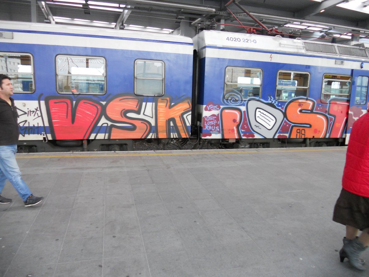 Graffiti Train - Photo by Ghostwritter