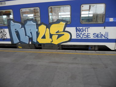 Graffiti Train - Photo by Ghostwritter