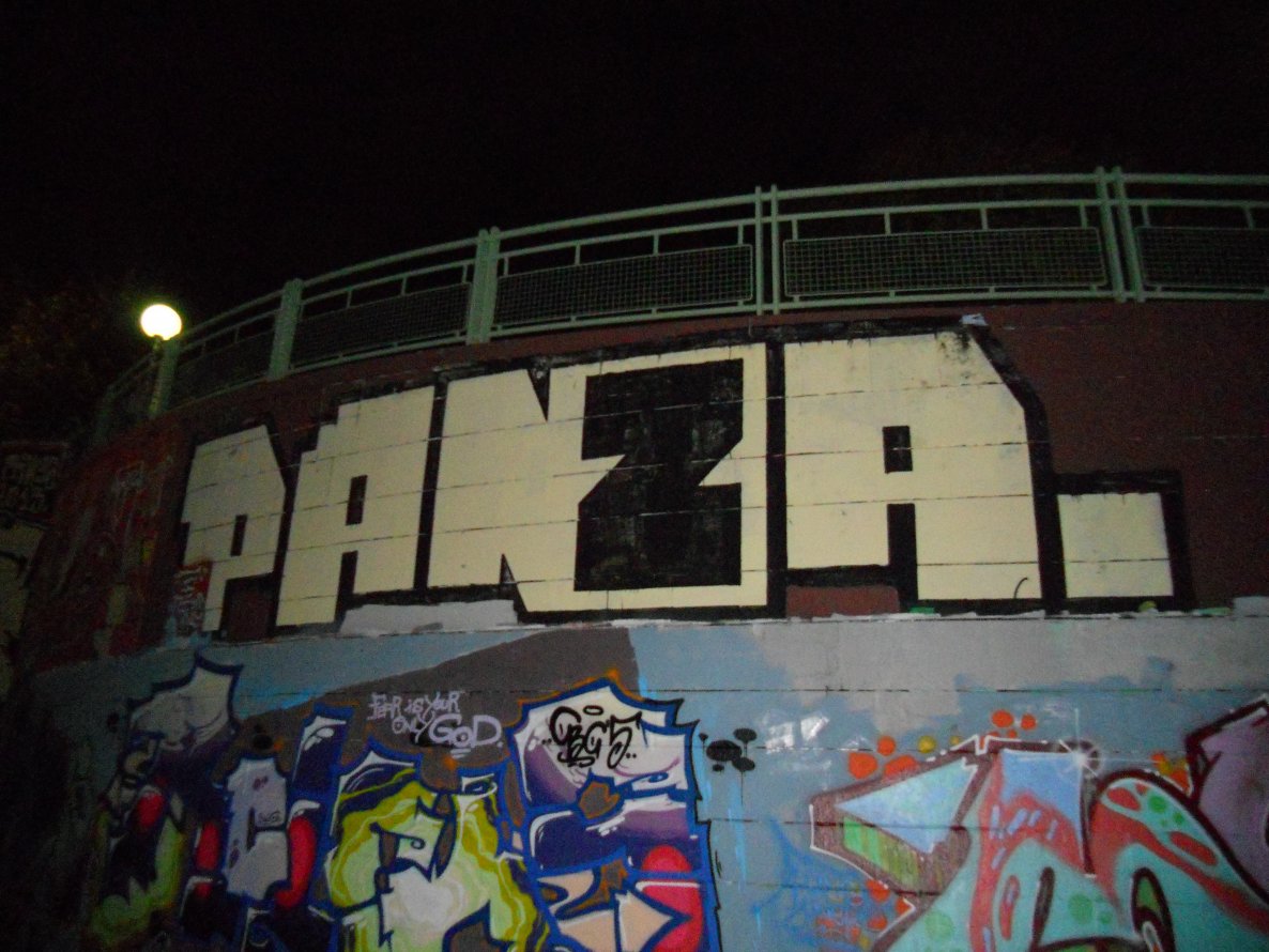 Graffiti Wall - Photo by Ghostwritter - Panza
