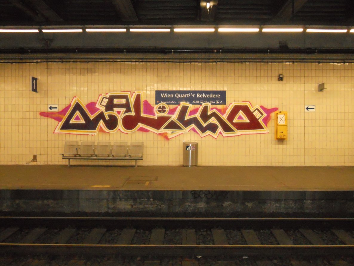 Graffiti Wall - Photo by Ghostwritter
