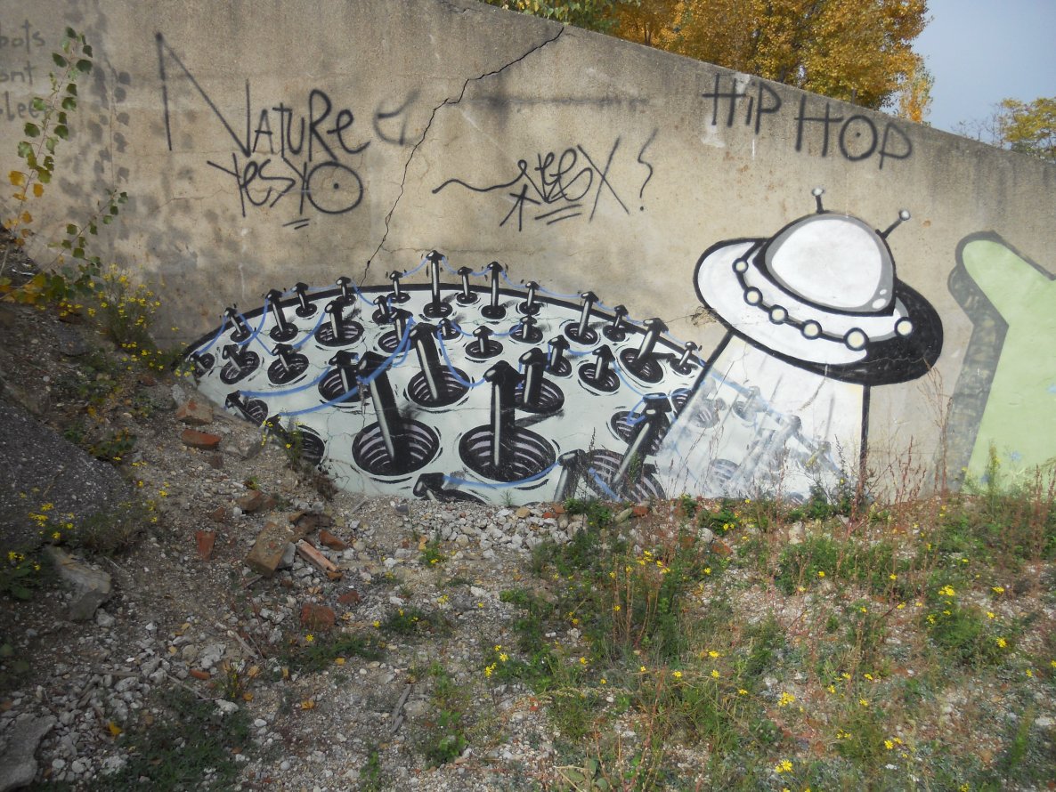 Graffiti Bombing in Vienna - Photo by Ghostwritter