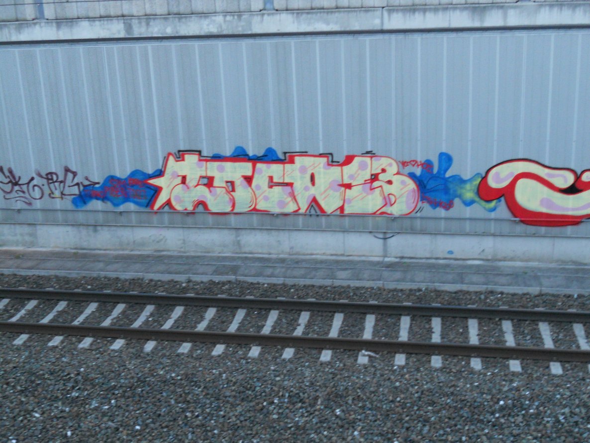 Graffiti Bombing in Vienna - Photo by Ghostwritter