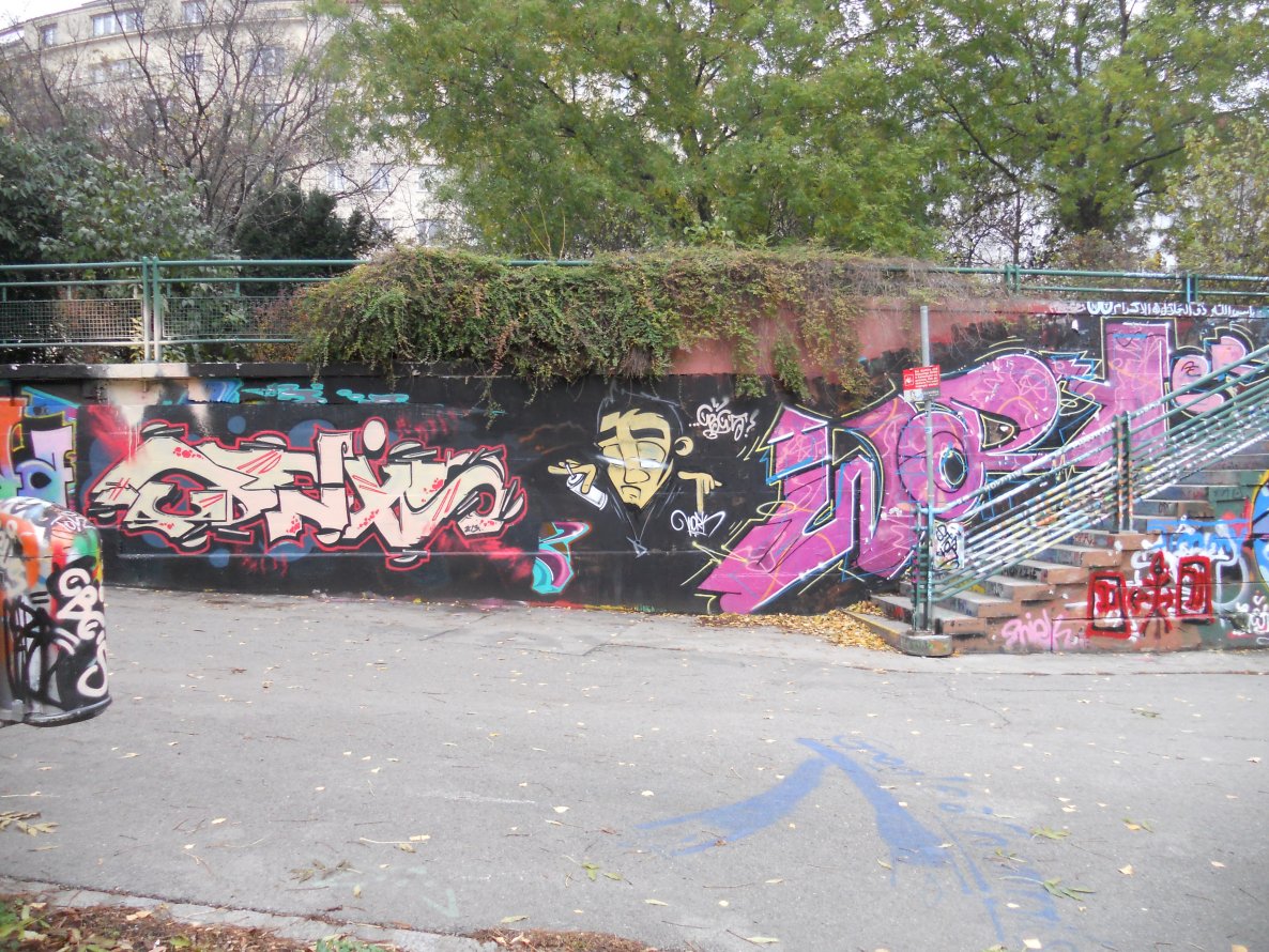 Graffiti Wall - Photo by Ghostwritter