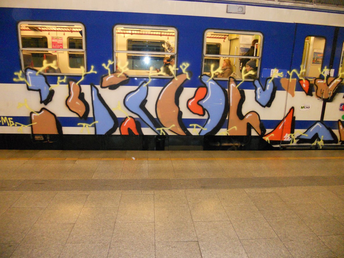 Graffiti Train - Photo by Ghostwritter