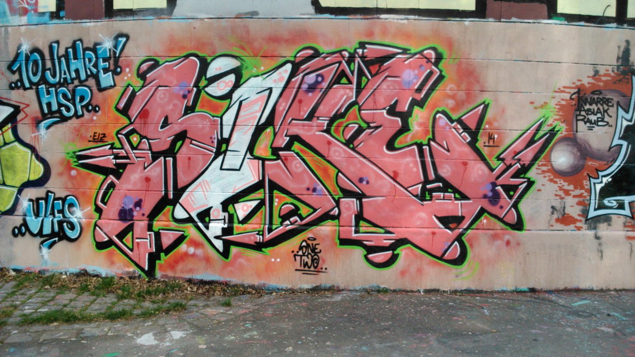 Graffiti Wall - Photo by Ghostwritter