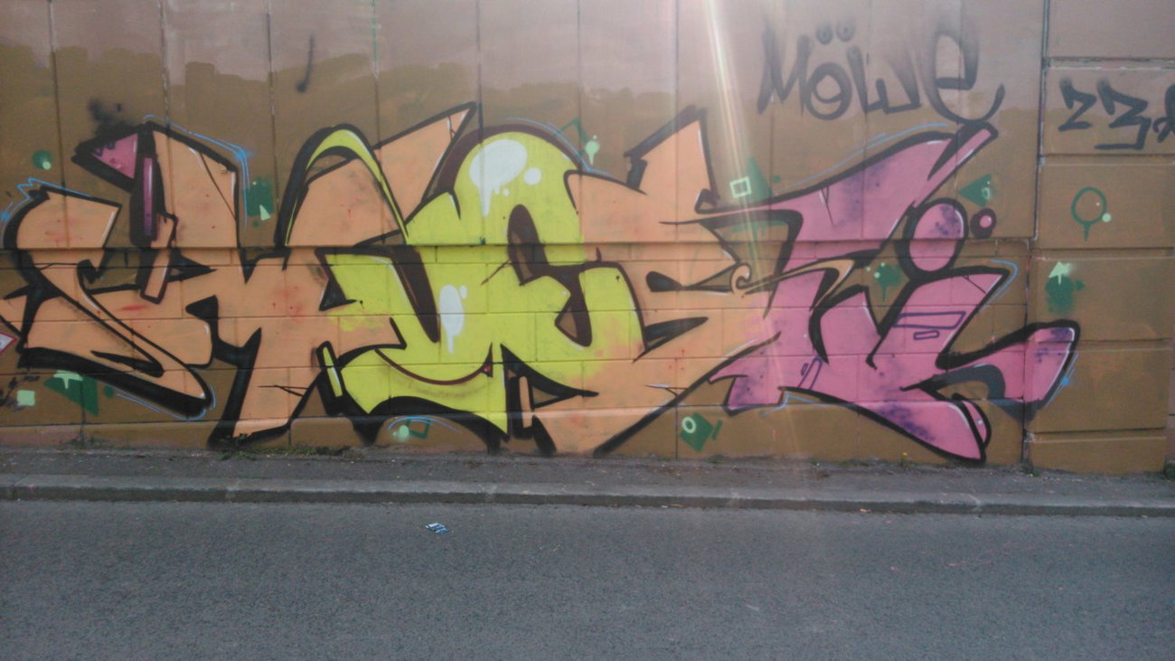 Graffiti Wall - Photo by Ghostwritter