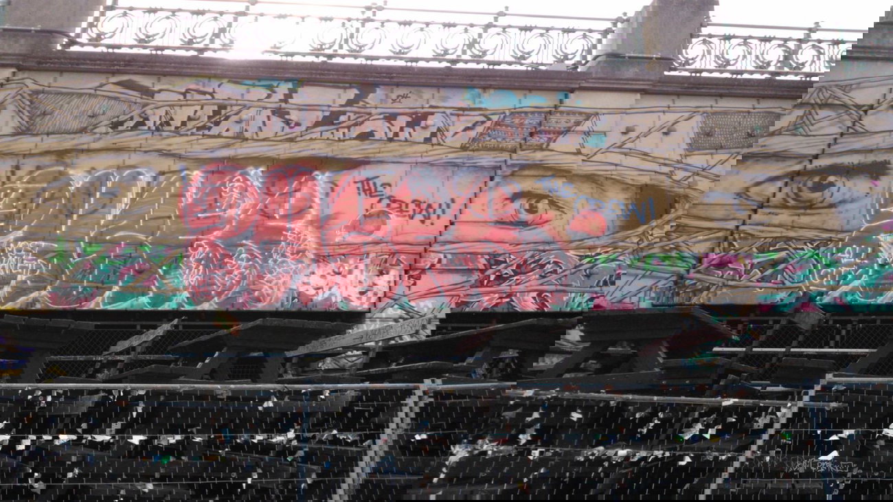 Graffiti Bombing - Photo by Ghostwritter