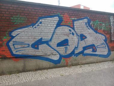 Graffiti Bombing - Photo by Ghostwritter