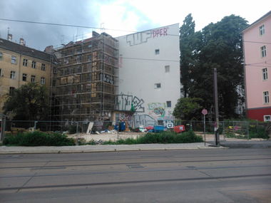 Graffiti Bombing - Photo by Ghostwritter