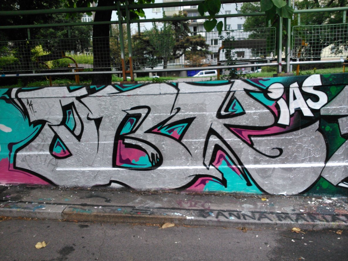 Graffiti Wall - Photo by Ghostwritter