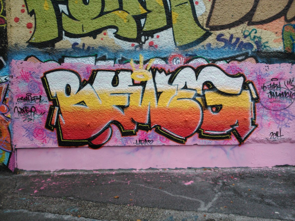 Graffiti Wall - Photo by Ghostwritter