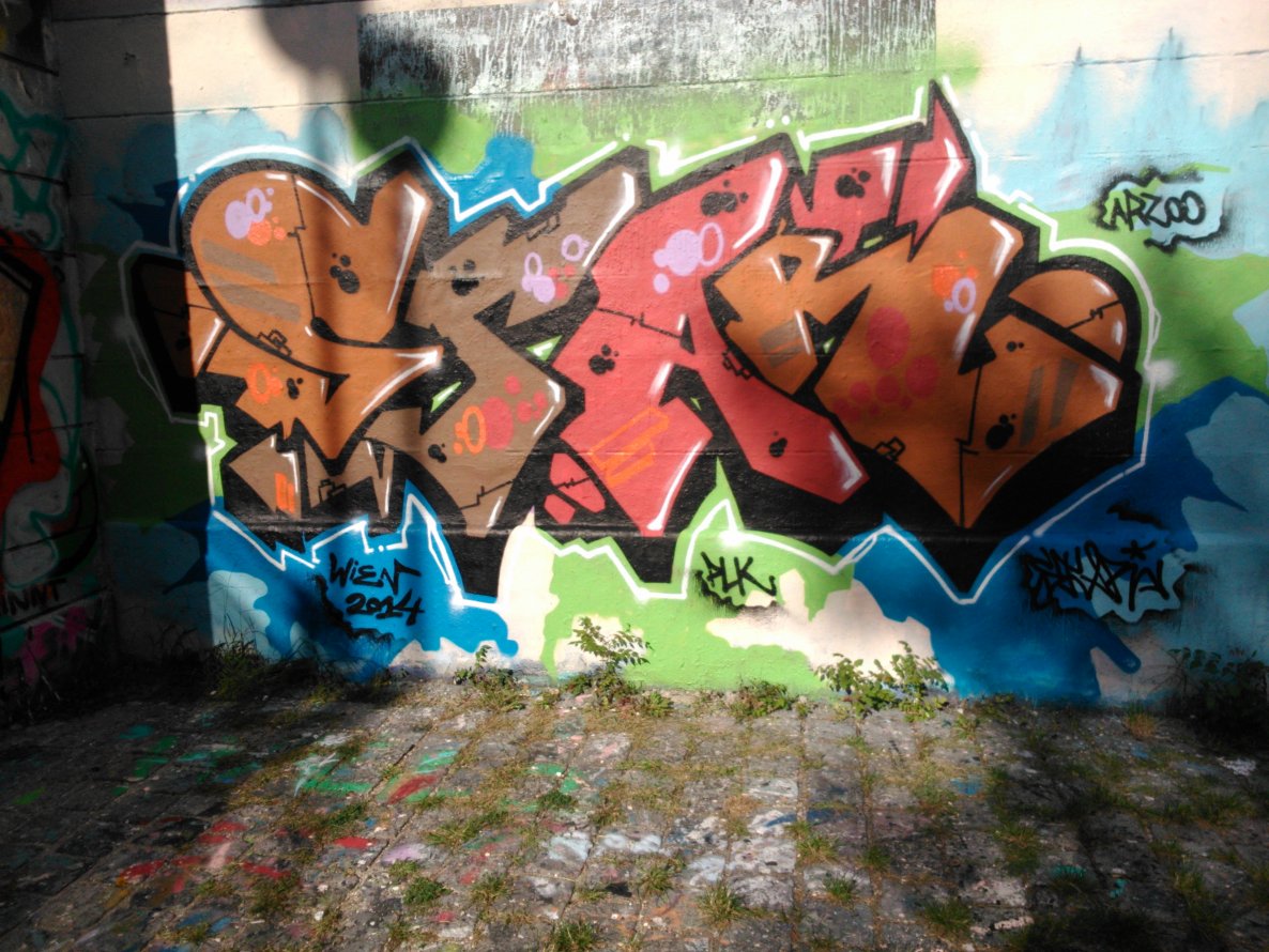 Graffiti Wall - Photo by Ghostwritter