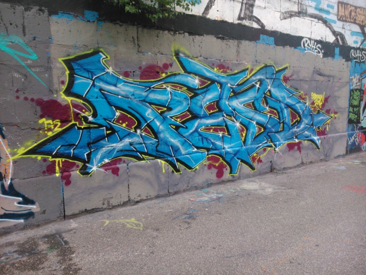 Graffiti Wall - Photo by Ghostwritter